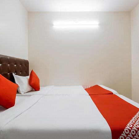 Super Oyo G P Residency Hotell Kākināda Eksteriør bilde